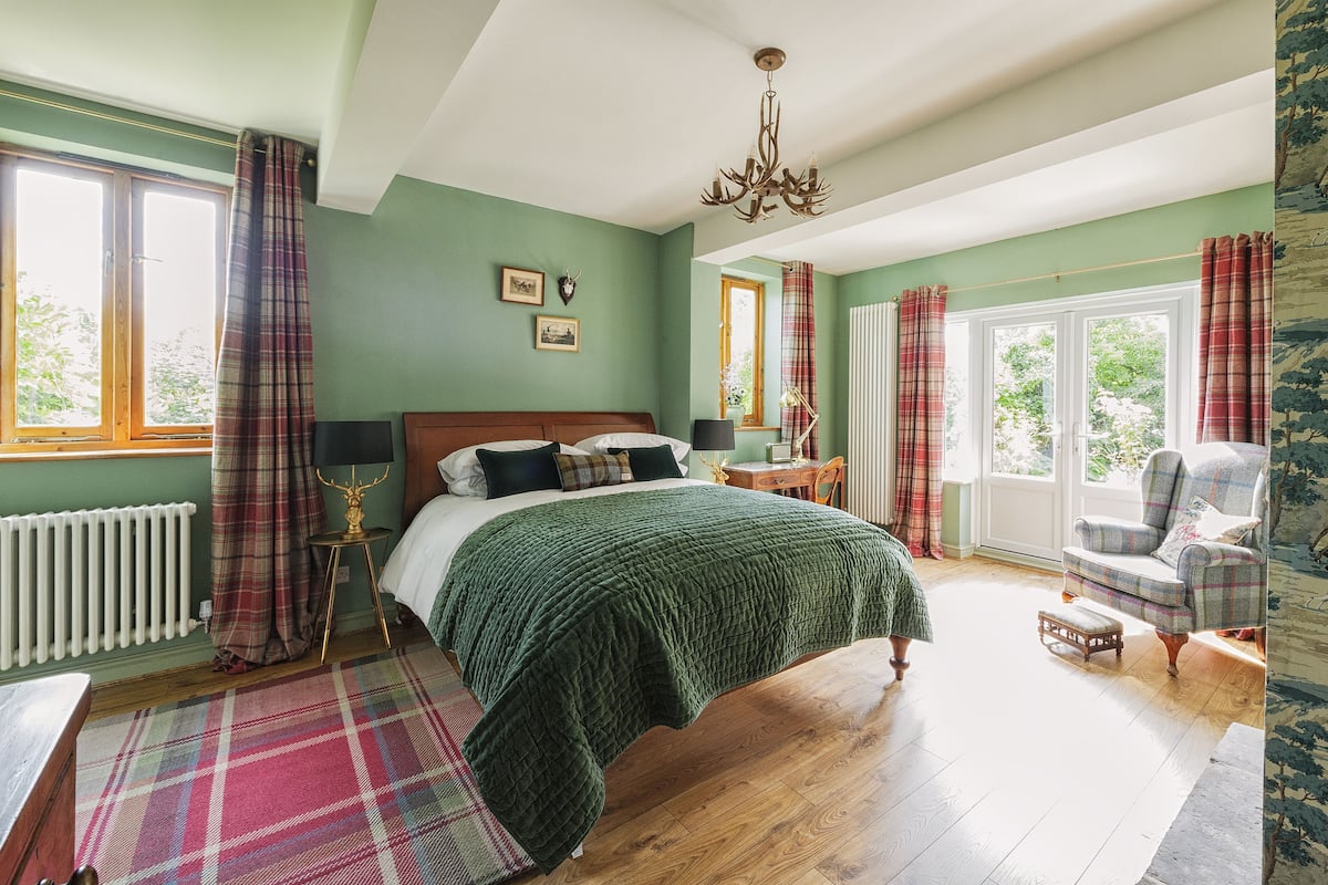 Double Room, 1 King Bed