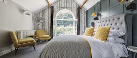 Kahden hengen huone, 1 suuri parisänky | Yksilöllisesti sisustettu, silitysrauta/-lauta, ilmainen Wi-Fi