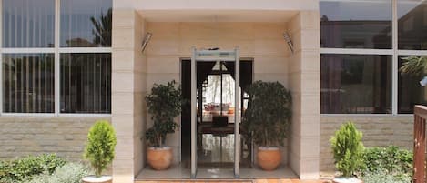 Entrée de l’hébergement
