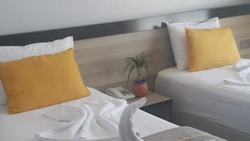 Minibar, caja fuerte, sistema de insonorización y wifi gratis