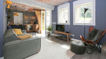 Een flatscreentelevisie