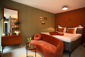 Roupas de cama premium, escrivaninha, ferros/tábuas de passar roupa