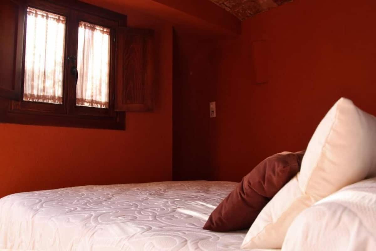 Habitación doble (Cave) | Cunas gratuitas y wifi gratis