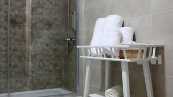 Twin Room | Pancuran Bilik Mandi