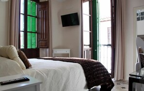 Deluxe-Zimmer, Balkon | Kostenlose Babybetten, kostenloses WLAN