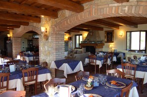 Restaurant - Agriturismo Olivastrella (San Venanzo)