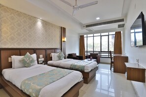 In-room safe, desk, iron/ironing board, free WiFi