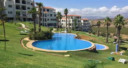 Lilac's garden Vue piscine