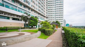 Garden - ZEN Home Beacon Makati (Makati)