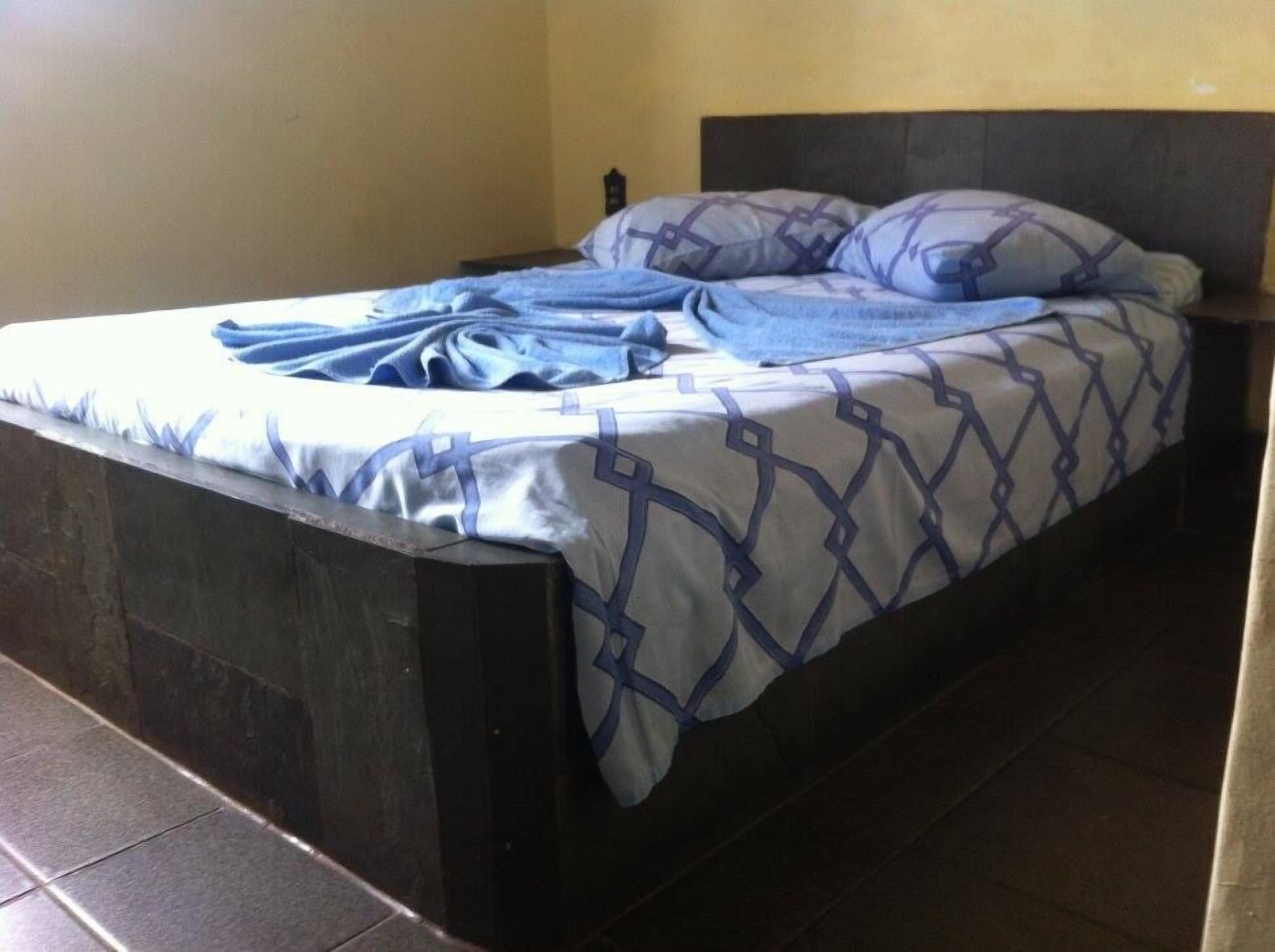 Wi-Fi de cortesia, roupa de cama