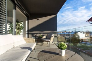 Deluxe Apartment, 3 Bedrooms, 2 Bathrooms (A2) | View from room