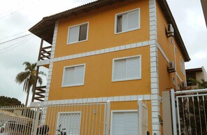 Fachada del alojamiento