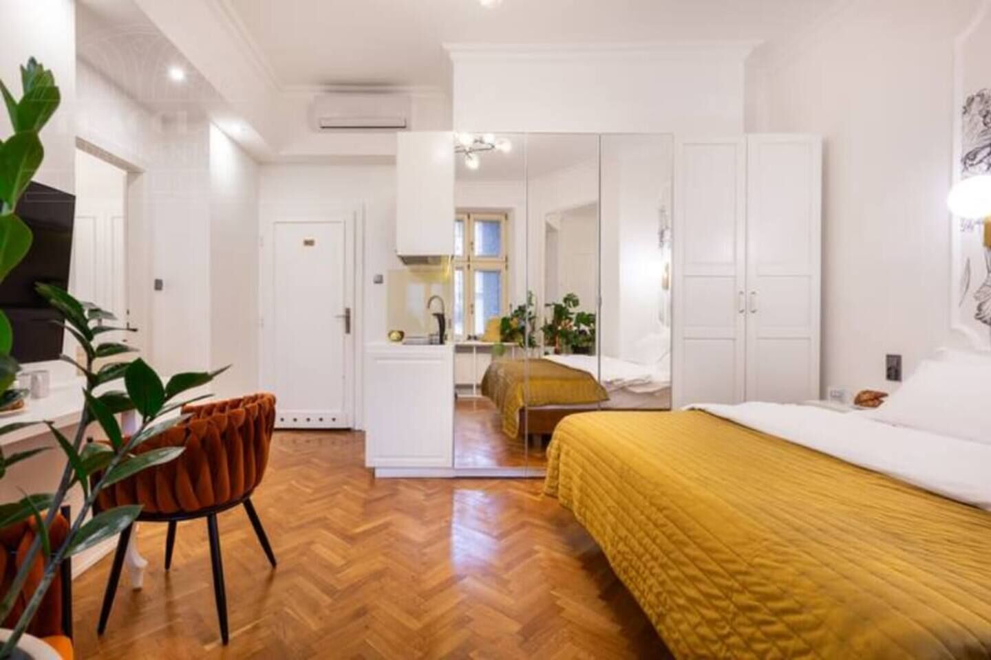 Appartement Familial, 1 chambre, coin cuisine | Salle de séjour | Télévision à écran plat