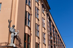Front of property - Feniks fragola Apartments (Kraków)