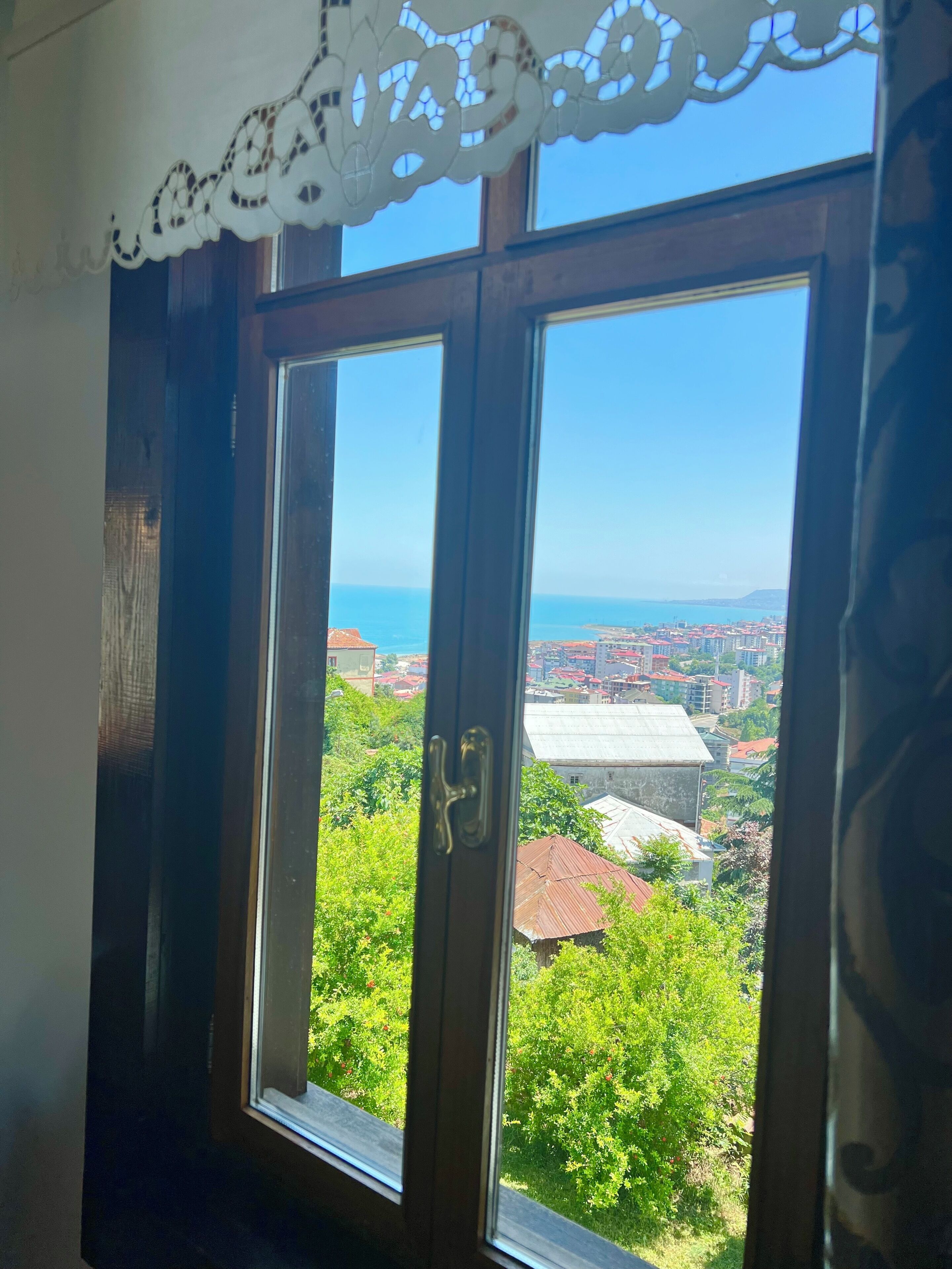 economy twin room | minibar, desk, soundproofing, free wifi