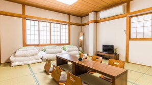 ファミリータイプ10ベッドルーム | デスク、WiFi (無料)