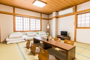 Appartement Familial, plusieurs chambres | Bureau, Wi-Fi gratuit