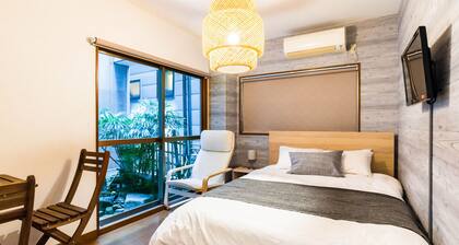 Bijou Suites Ferries Wheel View