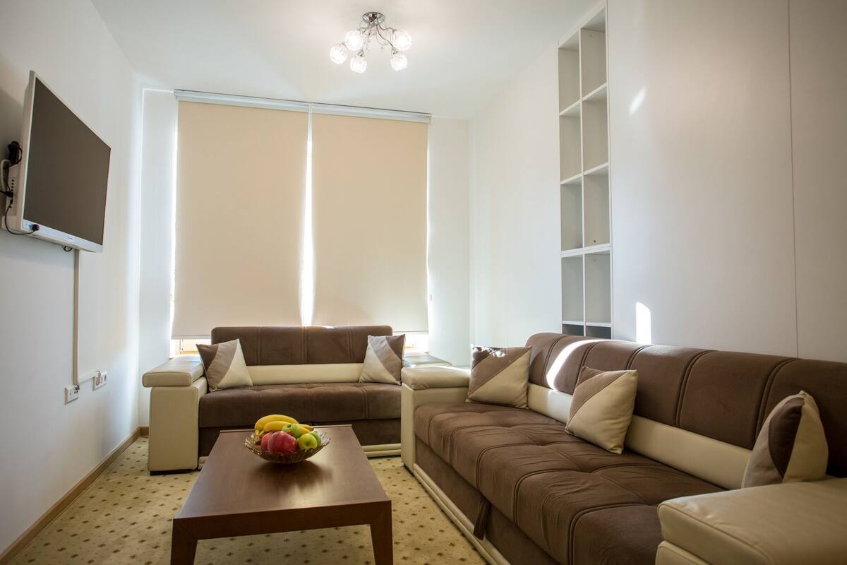 Apartment, 2 Bedrooms, River View | Desk, iron/ironing board, WiFi (free)