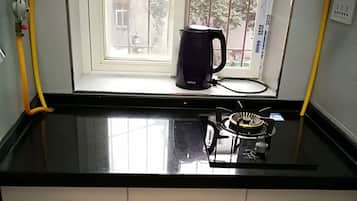 Comfort-Apartment, 2 Schlafzimmer | Eigene Küche | Kühlschrank, Herdplatte, Wasserkocher, Reiskocher