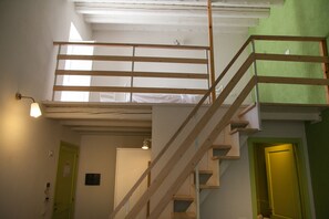 Doppia panoramica, vista mare | Una cassaforte in camera, una scrivania