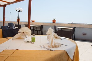 Terrace/patio - Hotel Sbarcadero (Syracuse)
