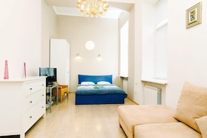 Studio (Velyka Vasilkivska street, 92) | Bügeleisen/Bügelbrett, kostenloses WLAN, Bettwäsche