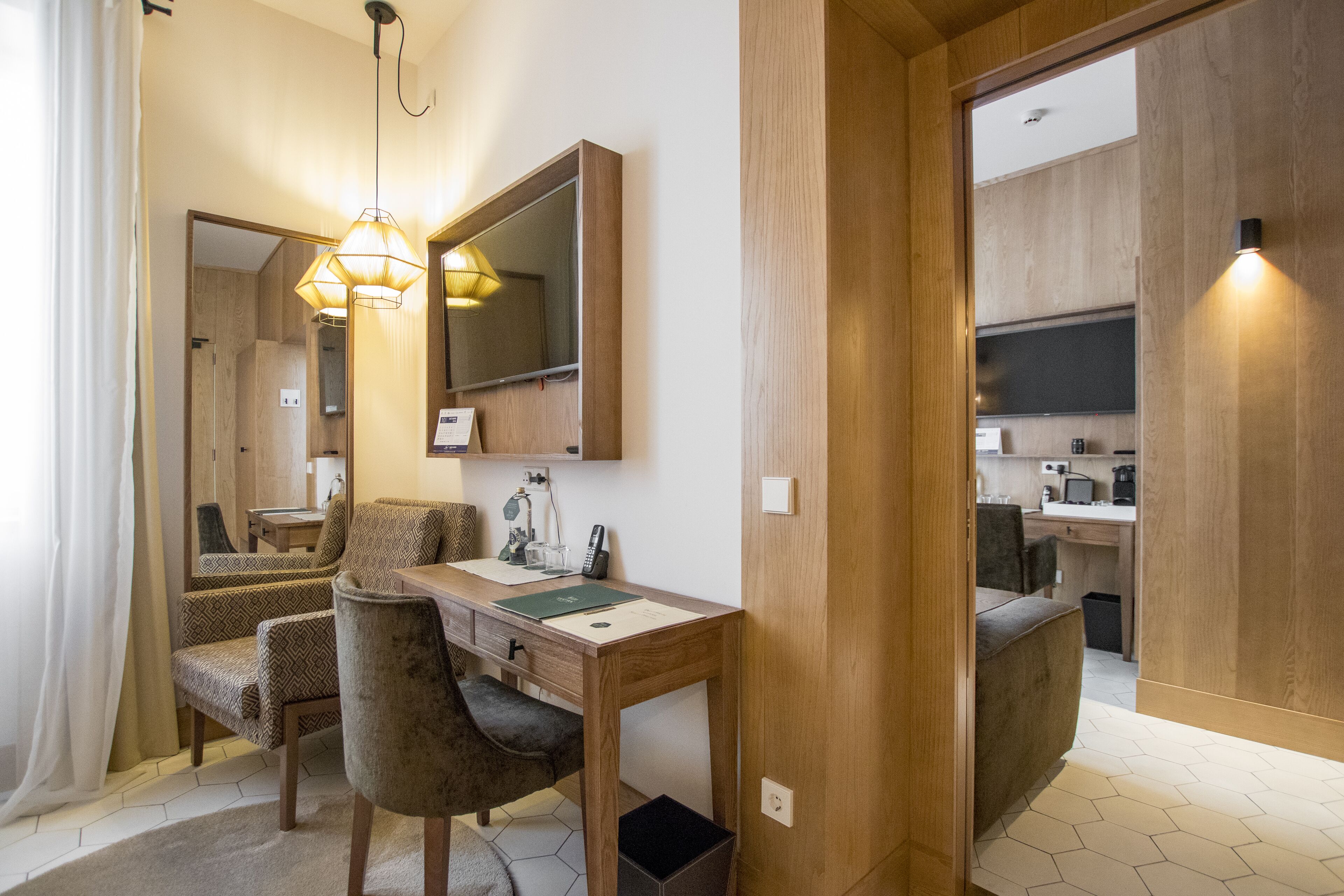 deluxe room | 1 bedroom, egyptian cotton sheets, premium bedding, down duvets