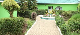 Pioneer Guest Lodge