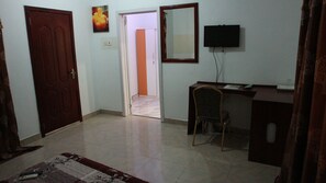Phòng đôi Tiêu chuẩn | Bàn, truy cập Internet không dây miễn phí, bộ trải giường 