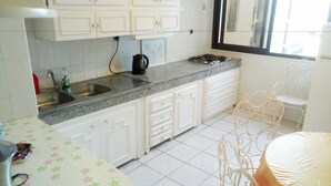 Appartement, 3 chambres | Cuisine privée