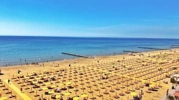 Spiaggia privata, sabbia bianca