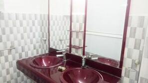 Apartment, 1 Bedroom | Bathroom sink - Résidence Assoulil MLP Agadir (Agadir)