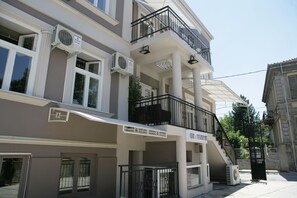 Superior Quadruple Room | Terrace/patio