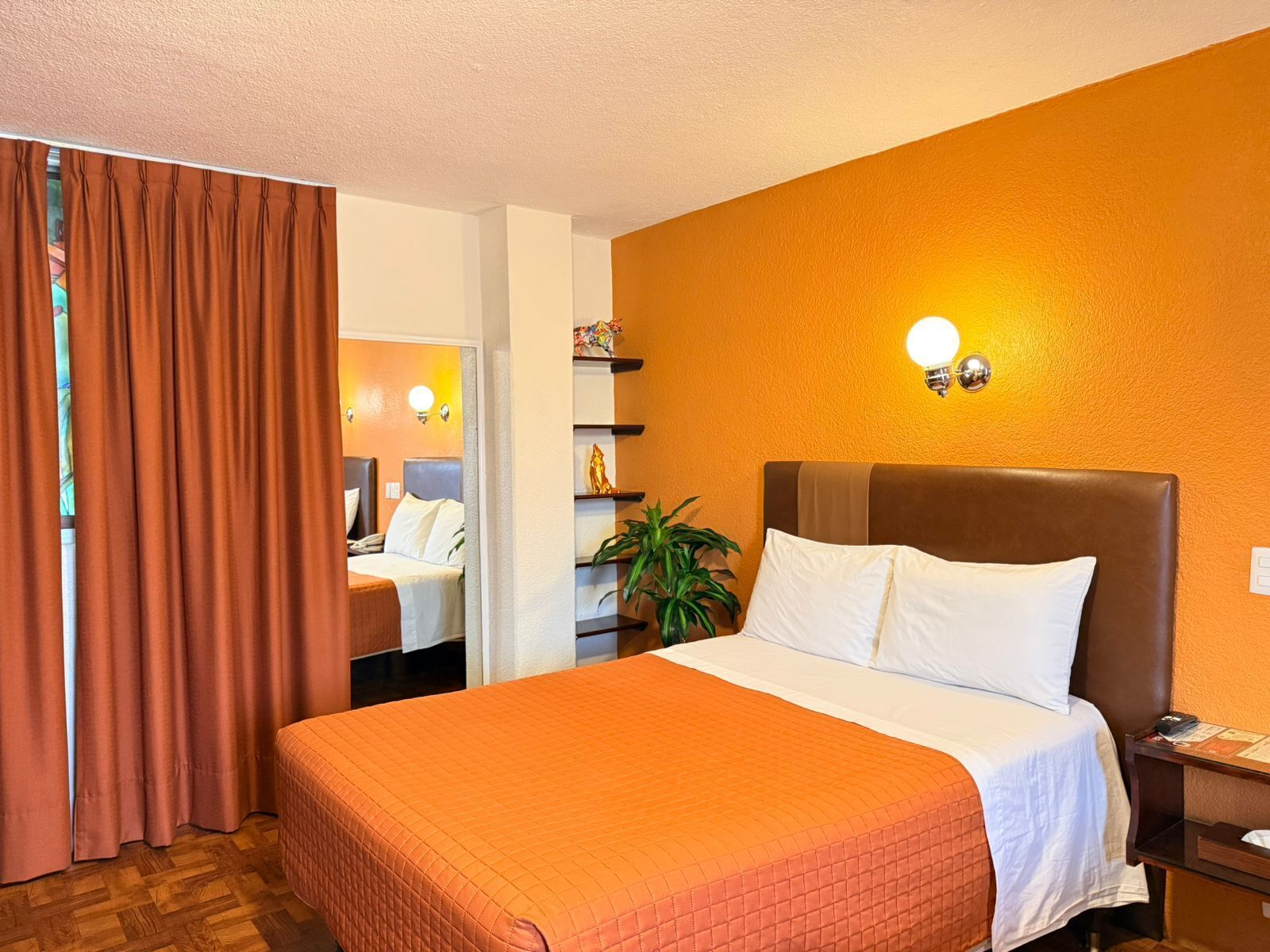 Habitación estándar | Caja de seguridad en la habitación, escritorio y insonorización 