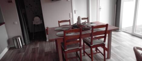 Apartment, 2 Bedrooms | Living area | Flat-screen TV