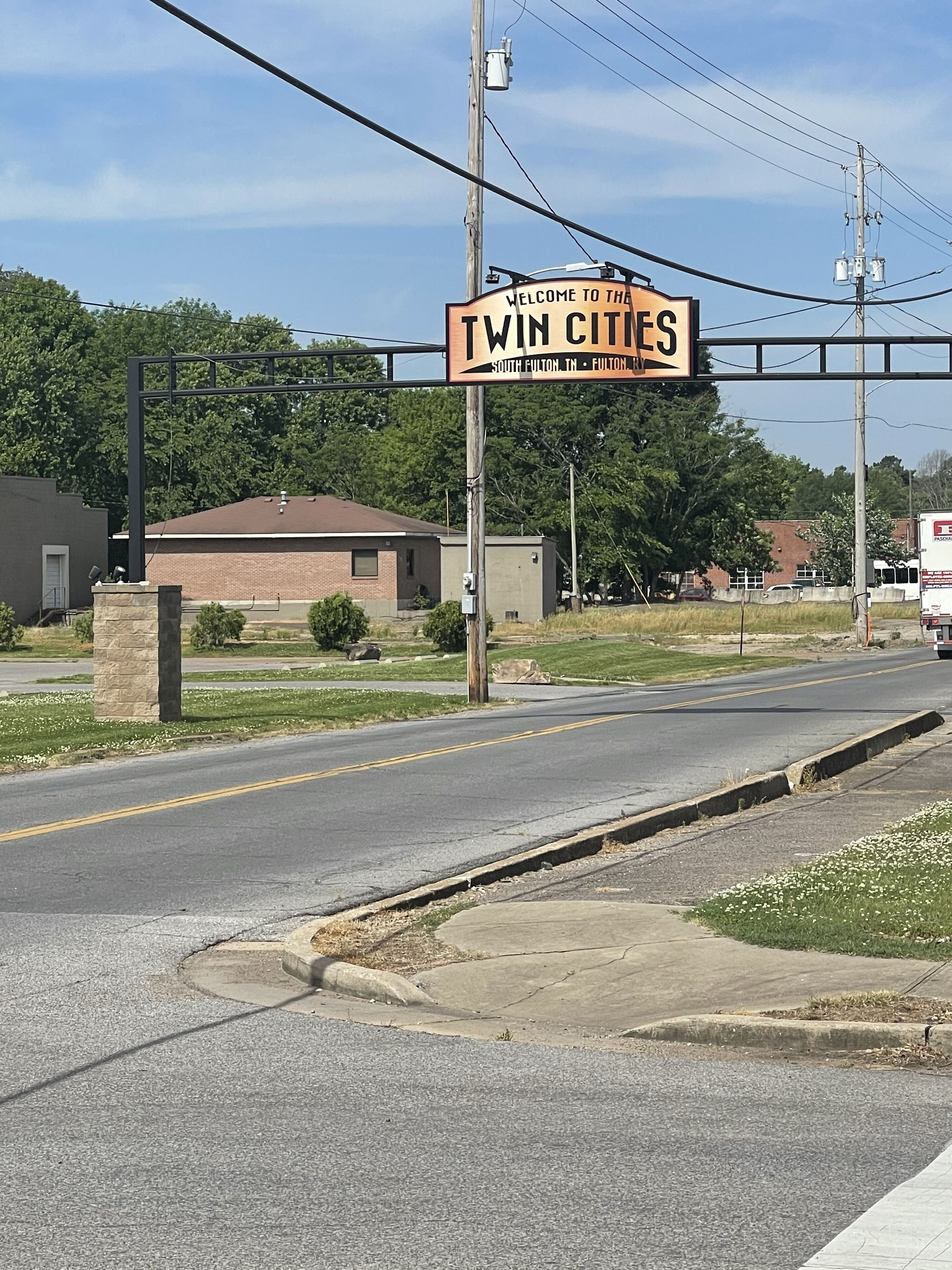 egyptian cotton sheets, premium bedding, pillow-top beds, desk