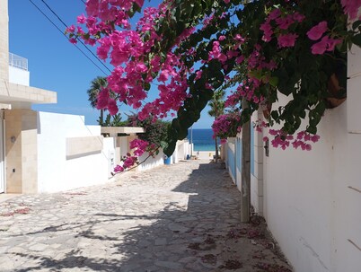 Partie de pittoresque maison en bord de mer