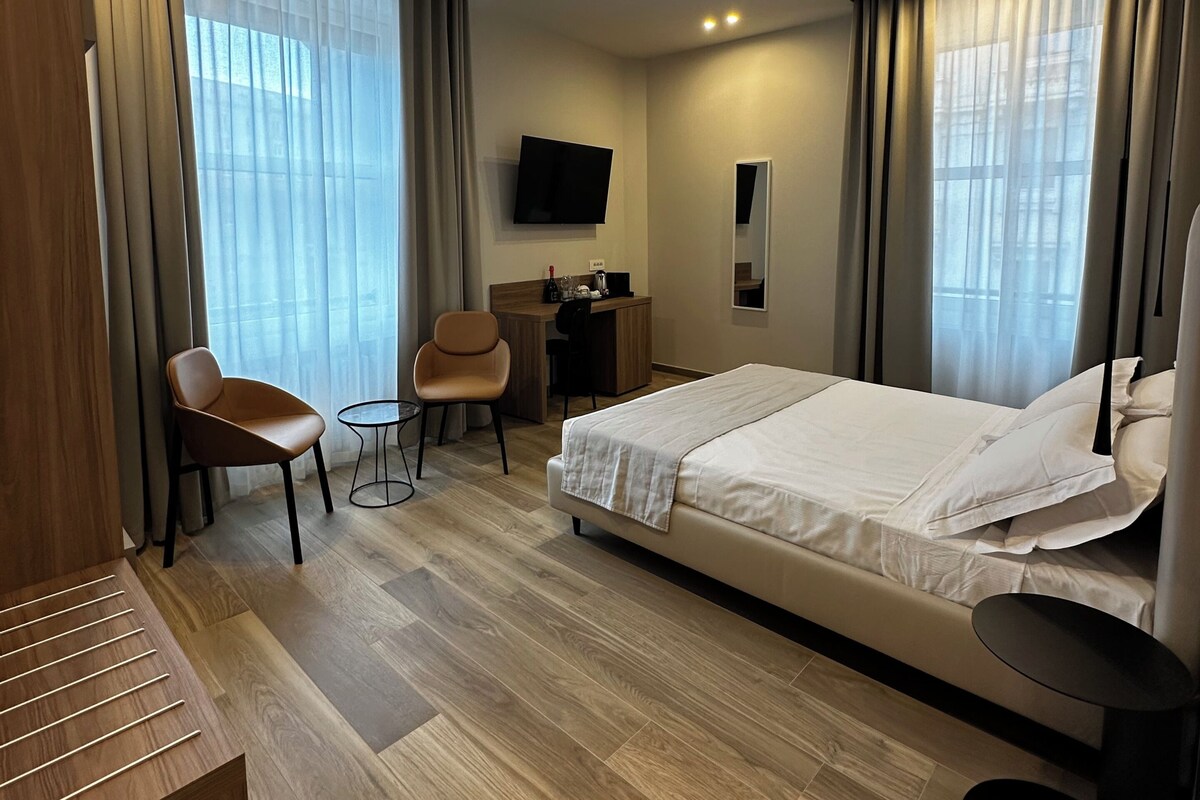 Comfort kamer, uitzicht op de stad | Italiaanse Frette-lakens, luxe beddengoed, donsdekens, pillowtop-bedden