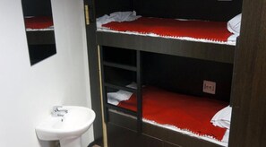 Bed in 8-Bed Mixed Shared Dormitory | Free WiFi, bed sheets - Hostel Novella (St. Petersburg)