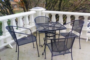 Suite – exclusive, 1 kingsize-seng, eget bad | Balkong