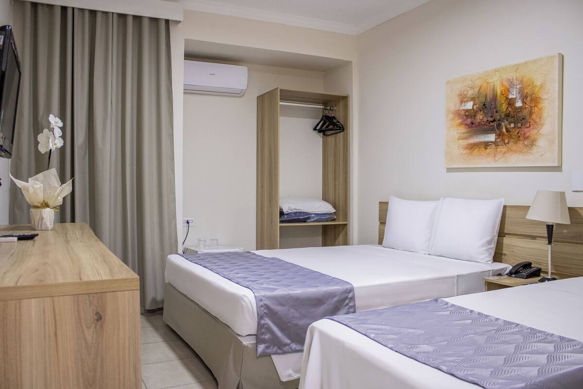 Apartamento Standard Acessivel | 迷你吧、書桌、遮光布/  窗簾、免費無線上網