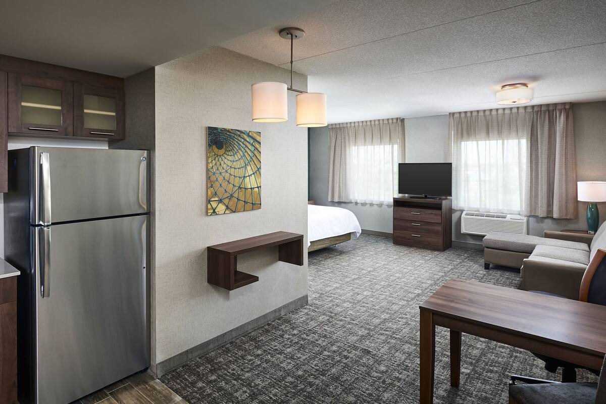 hypo-allergenic bedding, desk, laptop workspace, soundproofing