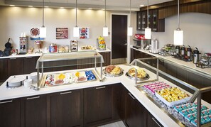Petit déjeuner buffet compris tous les jours