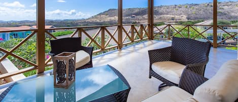 In-room safe, desk, iron/ironing board