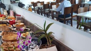 Gambar tidak terklasifikasi, 5 dari 60, tombol
