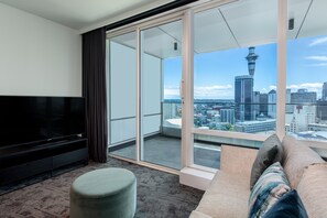 Suite, 1 King-Bett | Blick von der Unterkunft