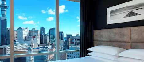 1 bedroom, premium bedding, minibar, in-room safe