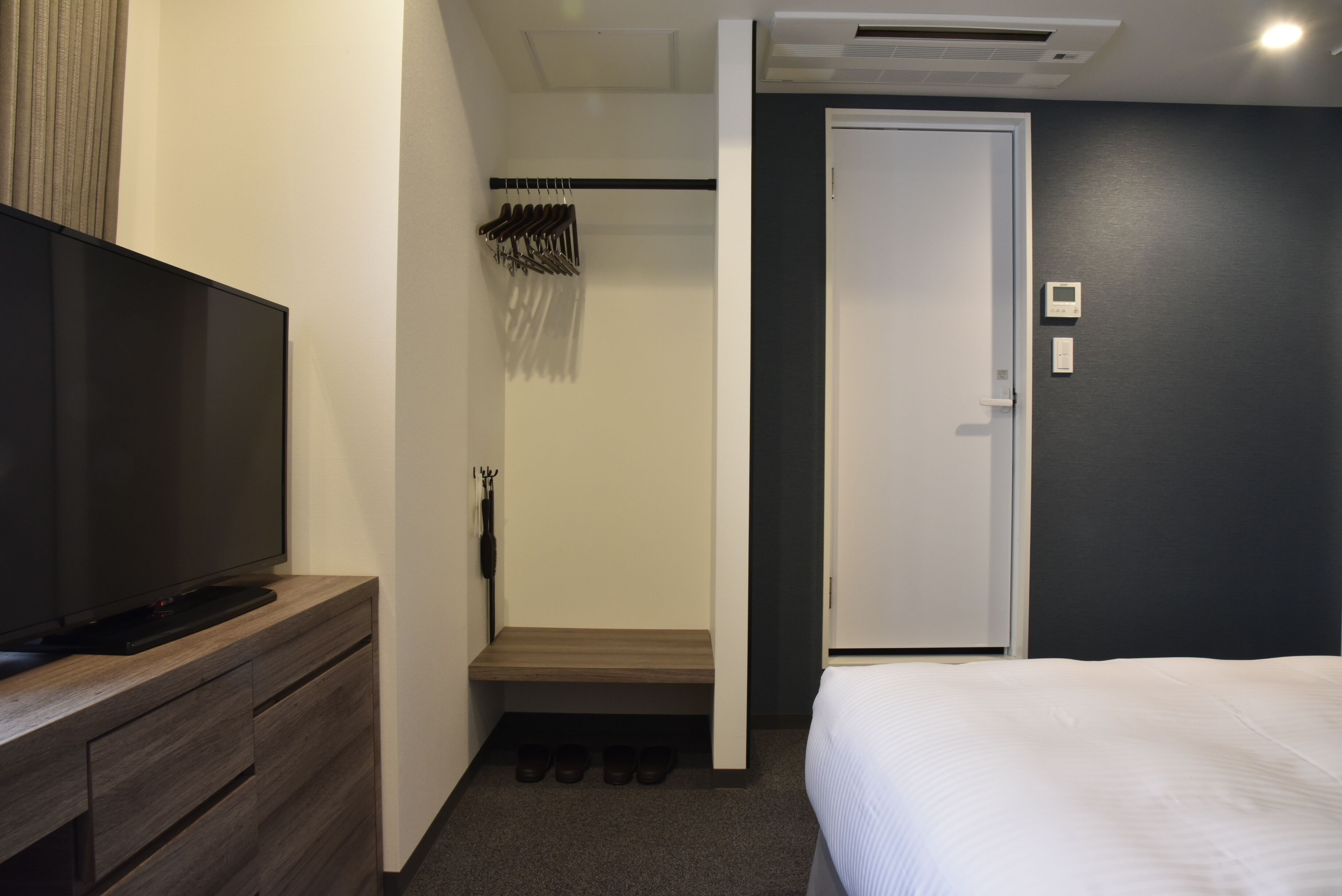 Standard Room, 2 Twin Beds, Non Smoking, Refrigerator | Premium bedding, down comforters, desk, blackout drapes