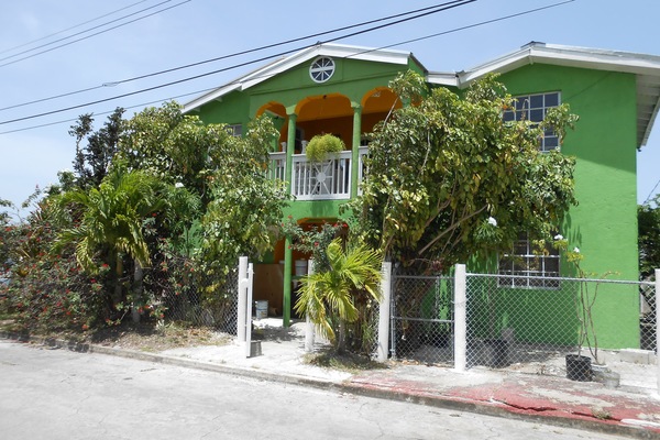 Mặt tiền nơi lưu trú